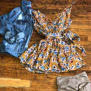 NWT Gypsy Floral Mini Dress Like Spell sz L